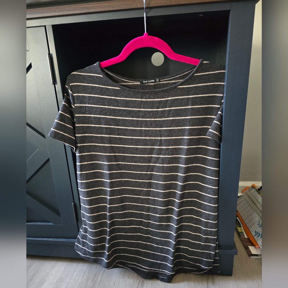 Grey striped Pink clover L blouse